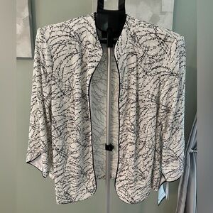 NWT ALEX EVENINGS WHITE OPEN FRONT JACKET WITH BLACK AND SILVER SPARKLE DESIGN